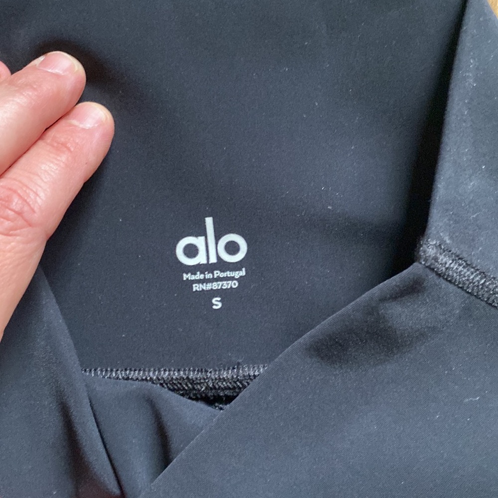 ALO YOGA Hi Waist Extreme Ripped Leggings - Picture 3 of 4